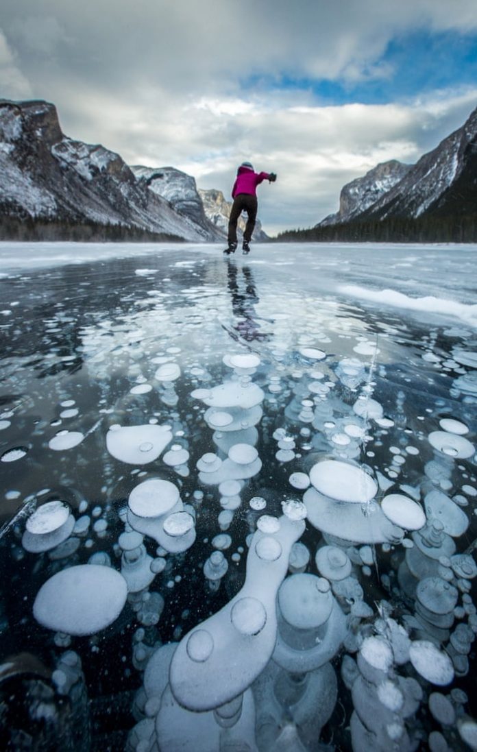 frozen bubbles lake canada