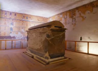 Tutankhamun Burial Chamber