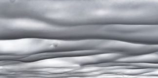 Rare Asperitas Clouds ()